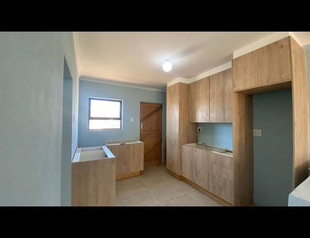 2 BEDROOM HOUSE FOR SALE IN GRAHAMSTOWN RURAL